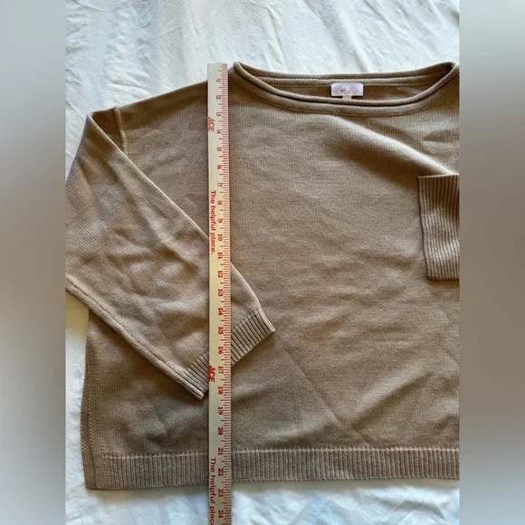 Pink Lily Women’s NWOT Never Worn Oversized Crewneck Sweater in Tan - Picture 6 of 9